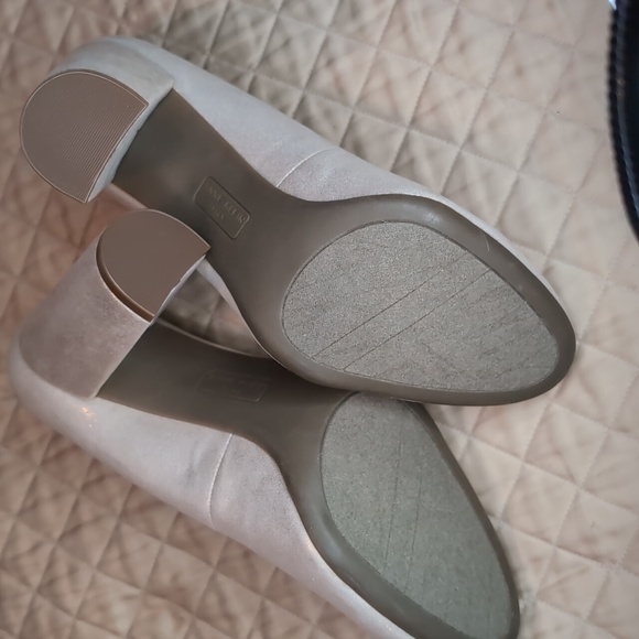 Sparkling Anne Klein - Picture 5 of 7